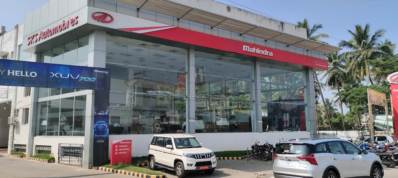 Mahindra Sks India Pvt Ltd – SUV & Commercial Vehicle Showroom